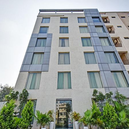 Townhouse Classio Suites Shirdi Extérieur photo