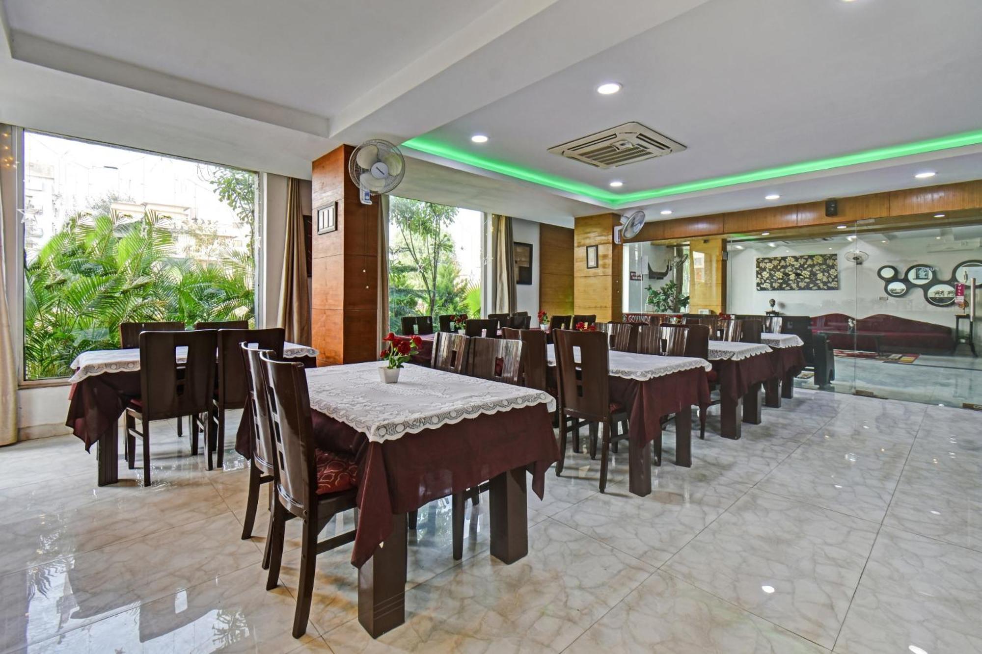 Townhouse Classio Suites Shirdi Extérieur photo