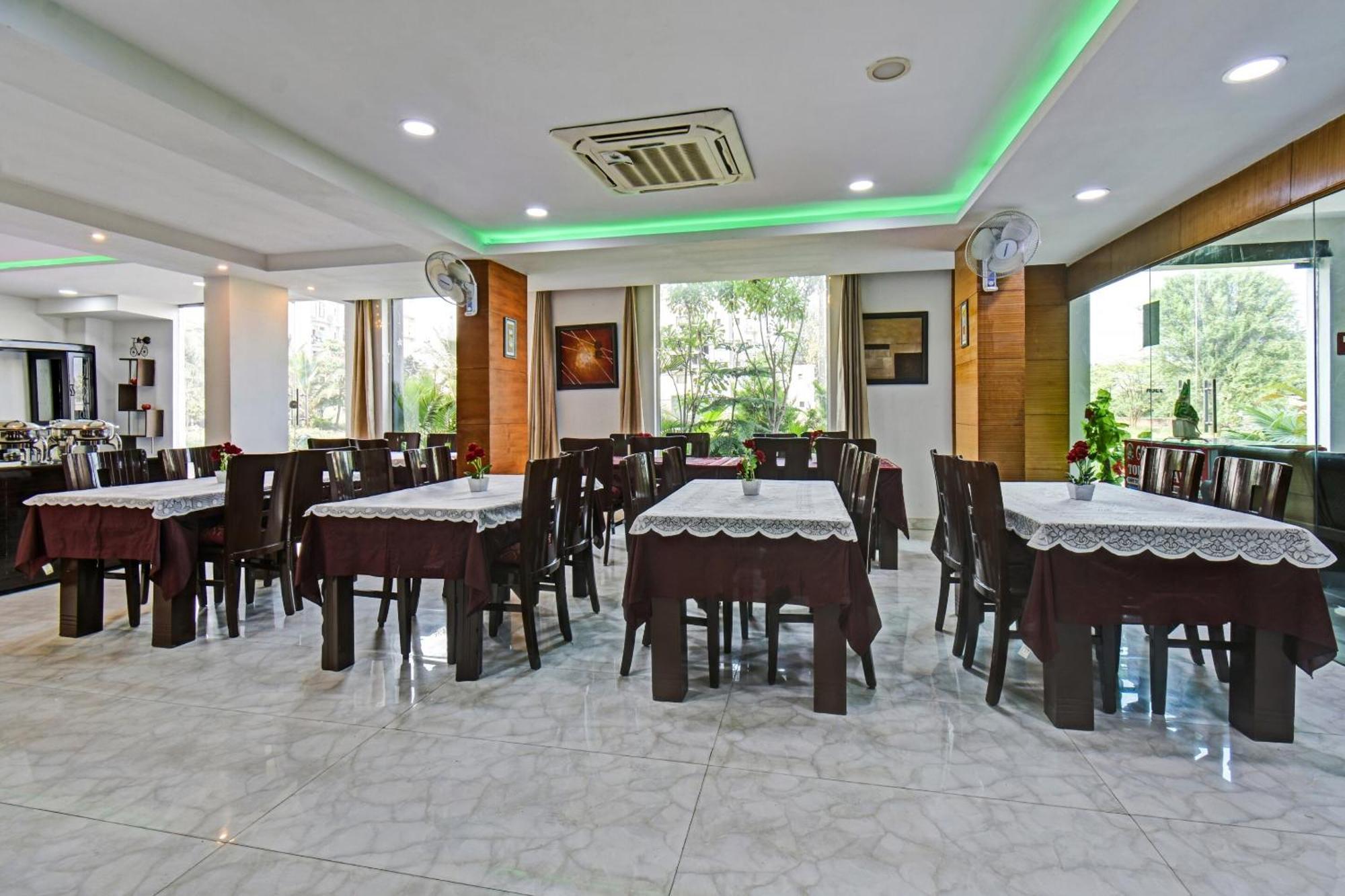 Townhouse Classio Suites Shirdi Extérieur photo